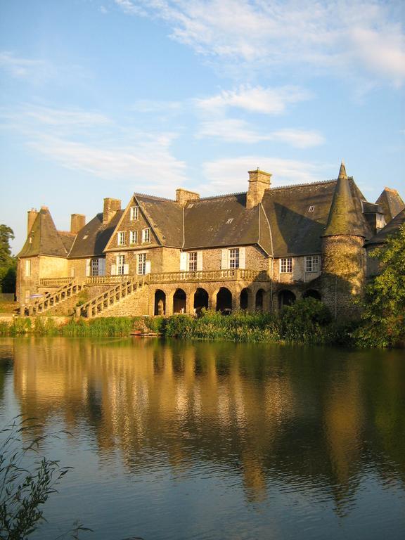 Bed and Breakfast Le Logis D'Équilly Exterior foto
